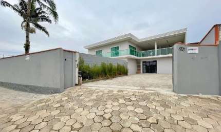 Casa com 3 quartos para alugar na Rua Beirute, Itaum, Joinville