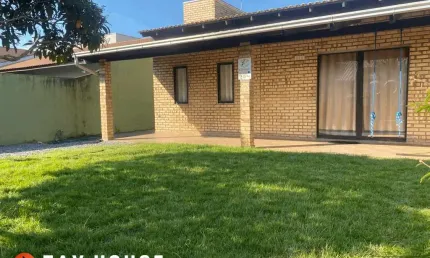 Casa Térrea À Venda em Armação do Itapocorói, Penha - Oportunidade Única!