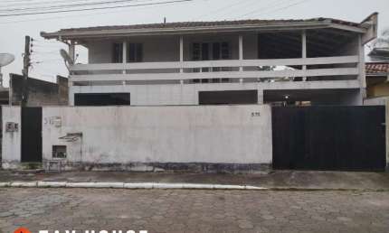 Casa com 6 quartos à venda no Centro, Balneário Piçarras 