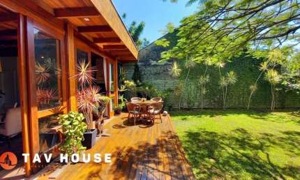 Casa Sozinha no Terreno à venda à 300 metros da Praia em Penha - SC | Cidade do Beto Carrero World