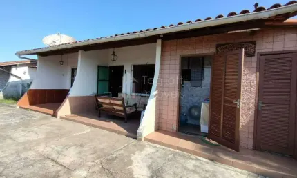 Casa à venda no bairro 15 De Novembro em Araruama/RJ