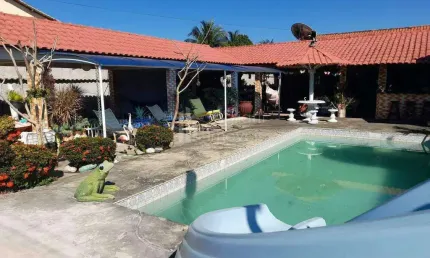 Casa com 4 quartos à venda na Rua Messias, 04, Areal, Araruama
