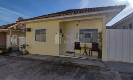 Casa com 2 quartos à venda na Rua Lilás, 04, Outeiro, Araruama