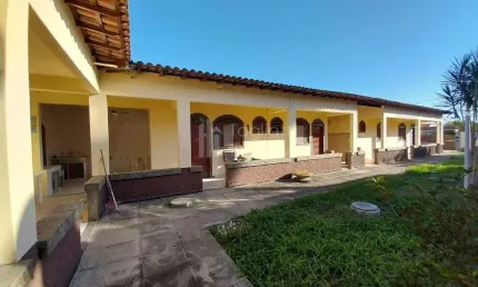 Casa com 3 quartos à venda na Vila Capri, Araruama 