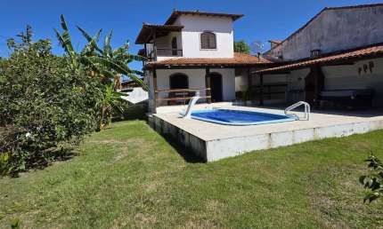 Casa duplex  4 quartos sendo uma suíte - Iguabinha Araruama.