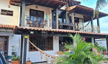 Casa com 6 quartos à venda em Parati, Araruama 