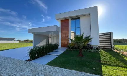 Casa semi mobiliada no Condomínio Terras Alphaville em Cabo Frio-RJ!