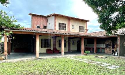 Casa com 3 quartos à venda no Coqueiral, Araruama 