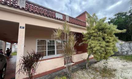 Casa Padrão há 50 metros da Orla da Praia do Coqueiral