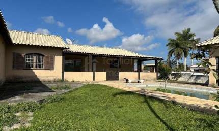 Casa com 6 quartos à venda na Rua Medeia Da Mota, Pontinha, Araruama