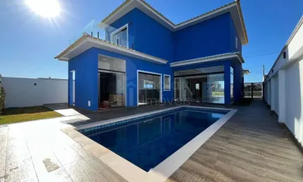Terras Alphaville - Casa com 4 quartos (2 suítes) no Condomínio Alphaville em Cabo Frio/RJ