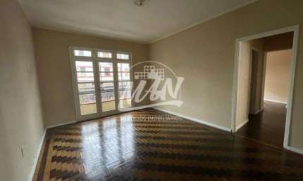 APTO DE 03 DORMITÓRIOS, DE FRENTE COM SACADA, SALA, COZINHA, ÁREA DE SERVIÇO. VENHA CONHECER. F: 51-98410.2913