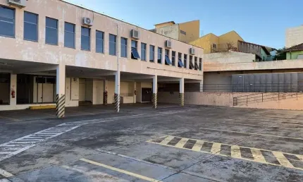 Casa comercial à venda no Centro, Tatuí 