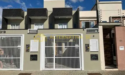 Sobrado à venda com 02 suítes em Itacolomi, Balneário Piçarras, Santa Catarina