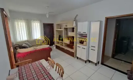 Casa para locação anual com 3 quartos em Itacolomi, Balneário Piçarras