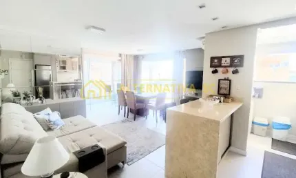 Lindo apartamento à venda mobiliado com 2 quartos sendo 1 suíte em Itacolomi