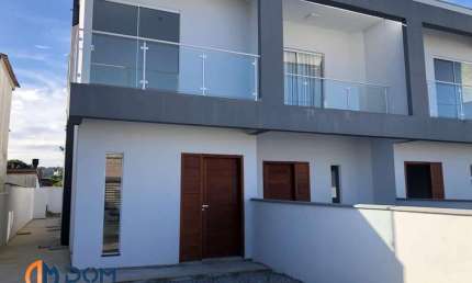 Sobrado à venda no bairro Rio Vermelho - Florianópolis/SC