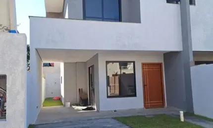 Sobrado com 120 m², nos ingleses á aproximadamente 4 km da praia dos ingleses em florianópolis.