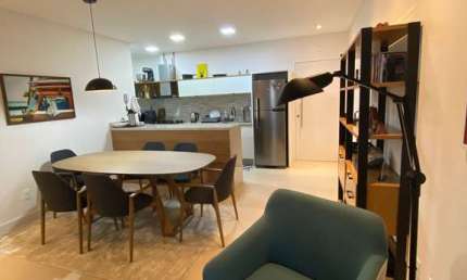 Excelente Apartamento com 81,40m² de área privativa, aproximadamente 250 metros da Praia das Gaivotas, Florianópolis/SC.