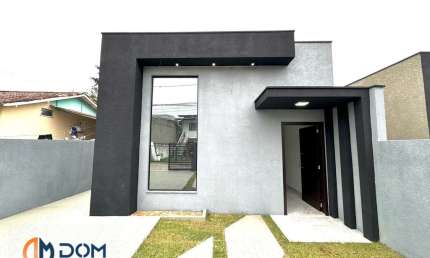 Casa Térrea com 2 dormitórios no Bairro Rio Vermelho/ Florianópolis-SC