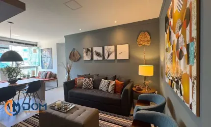 Apartamento 2 suítes finamente decorado a apenas 200 metros da praia dos ingleses
