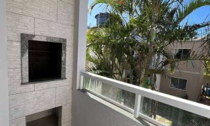 Apartamento de locação na região dos Ingleses Sul (400 metros da Praia)