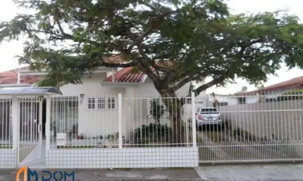Casa à venda no bairro Ingleses do Rio Vermelho - Florianópolis/SC