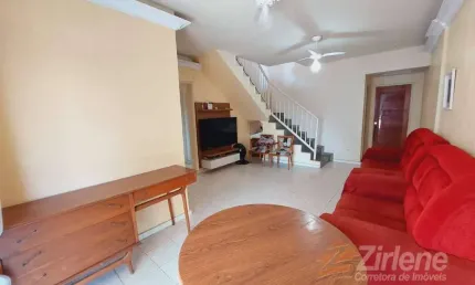 Cobertura duplex com 5 quartos sendo 2 suites na Praia do Morro!