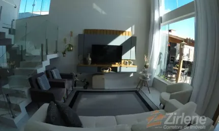 MARAVILHOSA CASA NA ENSEADA. COM FINO ACABAMENTO E ÁREA DE LAZER.