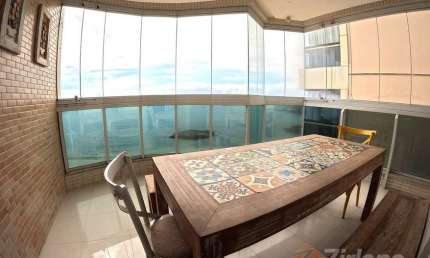 Belíssimo Apartamento de 3 Quartos na Praia do Morro