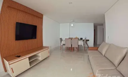 Apartamento alto padrão com 4 suítes à beira-mar, na praia do morro