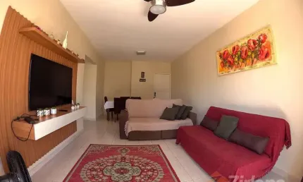 Seu refúgio perfeito:  Apartamento de 2 quartos com varanda