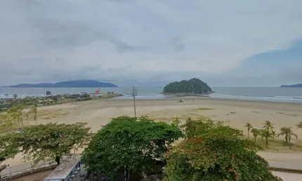 AMPLO APTO PÉ NA AREIA, DE FRENTE, VISTA MAR, 03 DORMS., 02 SUÍTES, PORTEIRA FECHADA, 01 LAVABO, 01 VAGA