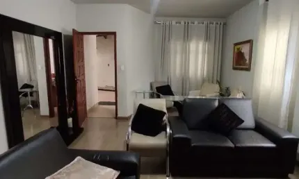 Casa com 5 dormitórios à venda, 185 m² por R$ 650.000 - Fábrica