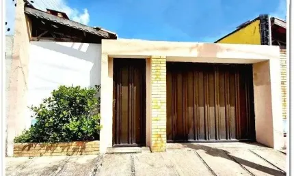 Casa com 2 dormitórios à venda, 95 m² por R$ 350.000,00 - Lagoa Redonda - Fortaleza/CE