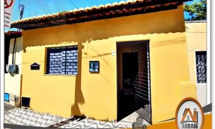 Casa plana no Montese com 3 Dormitorios e com 180 m² por R$ 249.000 - Montese - Fortaleza/CE