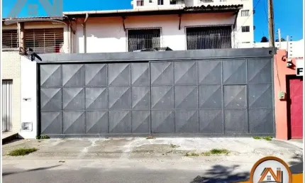 Prédio para alugar na Rua Santa Quitéria, Parreão, Fortaleza