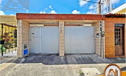 Casa com 4 dormitórios à venda, 250 m² por R$ 550.000,00 - Parangaba - Fortaleza/CE