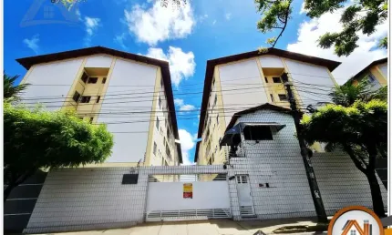 Apartamento com 3 dormitórios à venda, 90 m² por R$ 250.000,00 - Montese - Fortaleza/CE