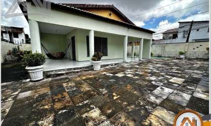 MANSÃO NA MELHOR LOCALIZAÇÃO DO MONTESE - 4 QUARTOS - 660m2 DE TERRENO - LAZER COMPLETO - $879.000,00