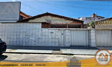 Casa à venda, 233 m² por R$ 720.000,00 - Montese - Fortaleza/CE