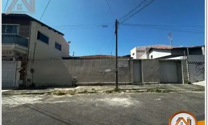 Casa com 6 dormitórios à venda, 400 m² por R$ 850.000,00 - Montese - Fortaleza/CE
