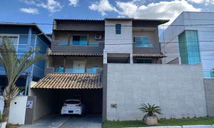 Casa com 4 quartos, no Condomínio Colinas do Imperador.