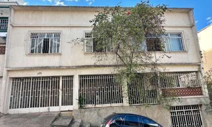 Casa com 4 quartos à venda na Rua Doutor Constantino Paleta, Centro, Juiz de Fora