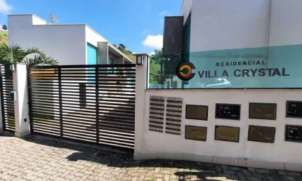 Casa com 2 quartos, no Marilândia , estuda permuta.