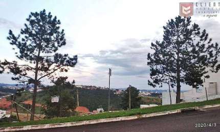 Terreno com 525 m², no Spina Ville, estuda permuta.