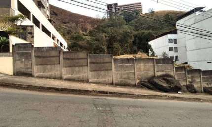 Terreno com 784 metros quadrados, no Cascatinha - Juiz de Fora - MG