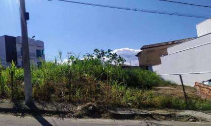 Terreno com 425 m², no Aeroporto, aceita financiamento.