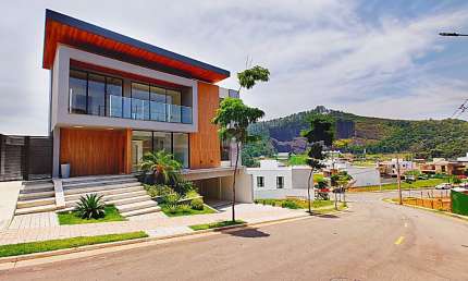 Casa com 4 suítes, no Estrela Alta, em Juiz de Fora/MG