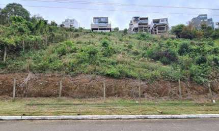 Terreno com 979 metros quadrados, no Portal do Aeroporto - Juiz de Fora - MG